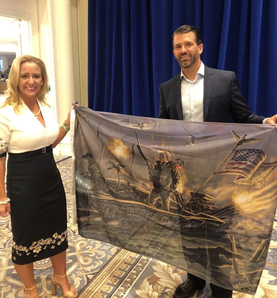 TRUMP DUCK FORCE ONE FLAG